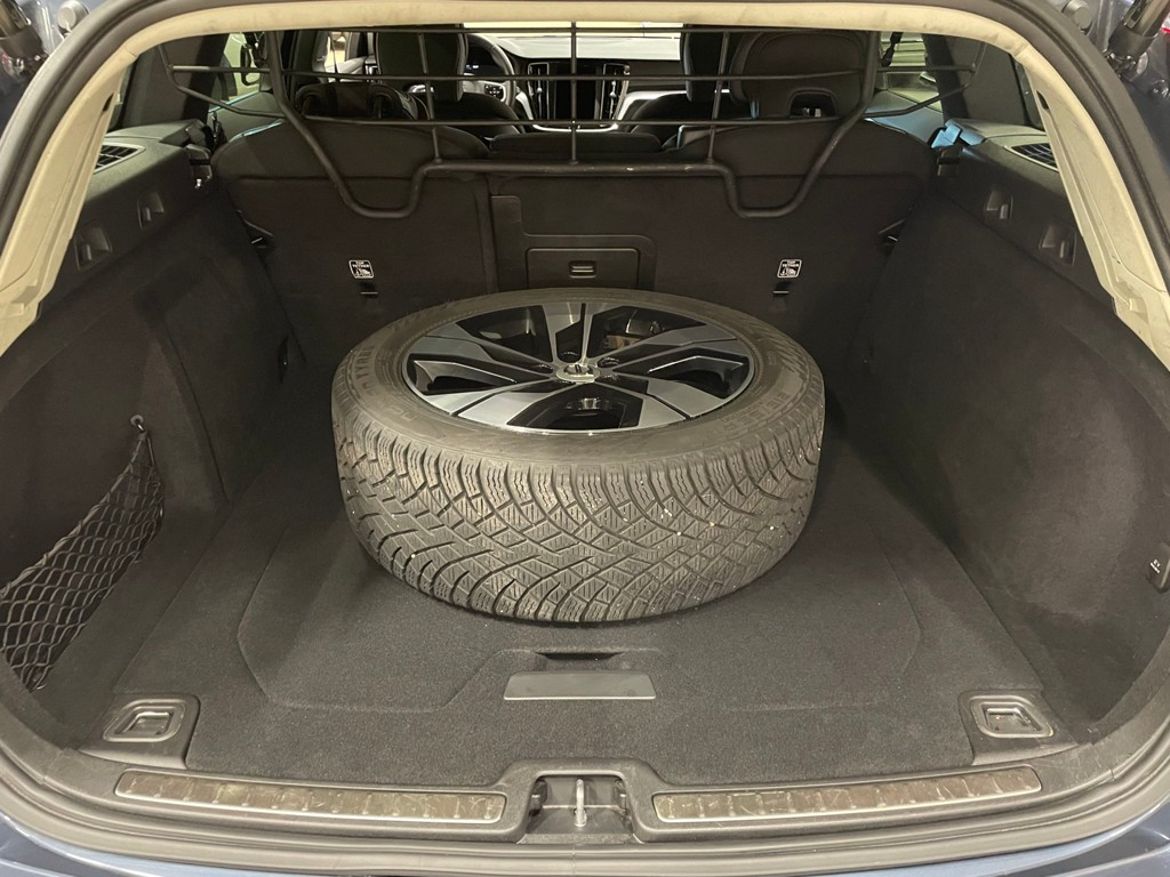 Volvo V60 2022 - miniatyr 6