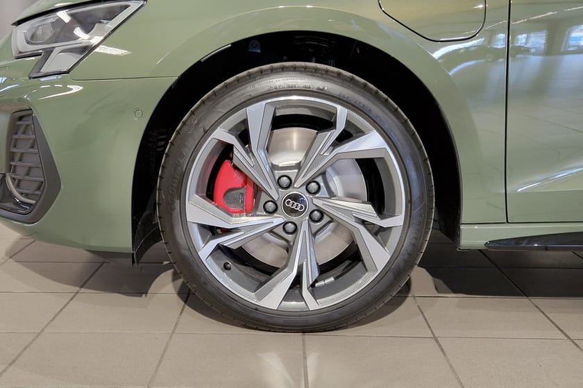 Bild 3 av Audi A3 Sportback 45 TFSI e 200 KW S TRONIC S LINE