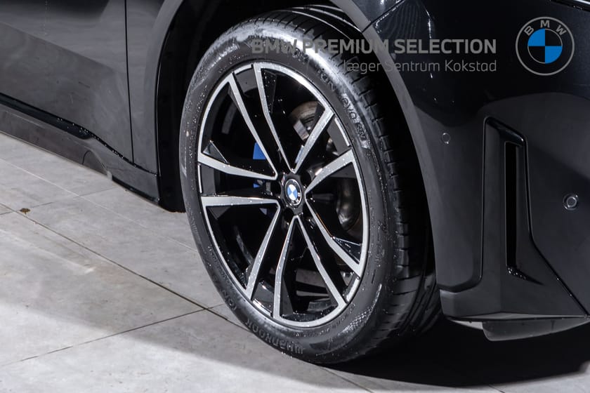 Bilde 3 av BMW iX3 50 xDrive