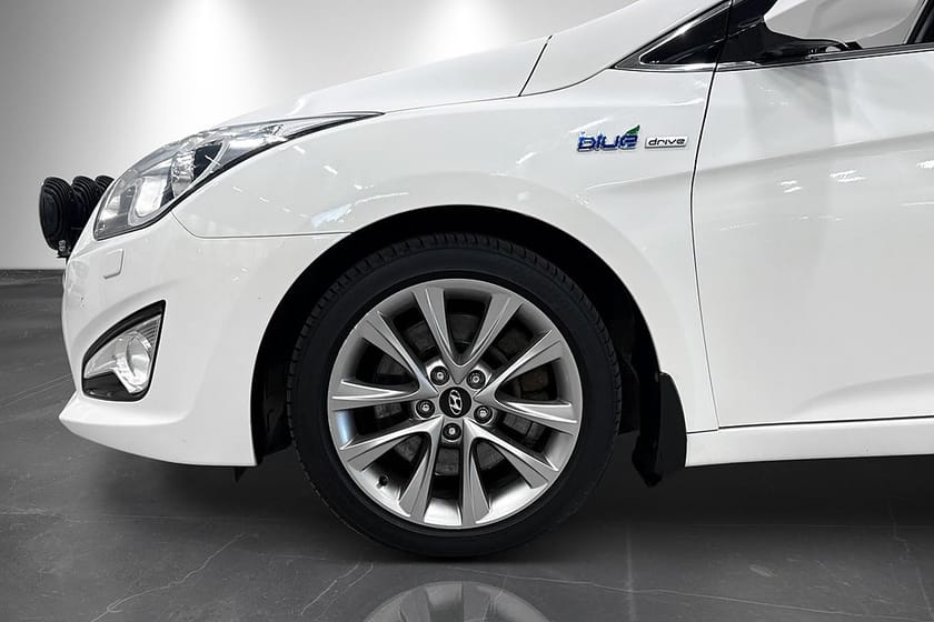 Bild 2 av Hyundai i40cw cw 1.7 CRDi 136hk Business Dragkrok P-sensor Navi