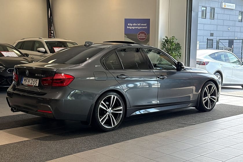 Bild 5 av BMW 330e Sedan 252hk/M Sport/Lounge Pack/Navi/H&K/Taklucka