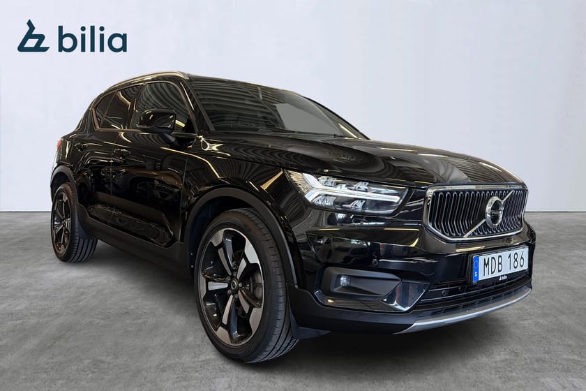 Bild 3 av Volvo XC40 Moms | Momentum | Keyless | Parkeringsvärmare | 20"
