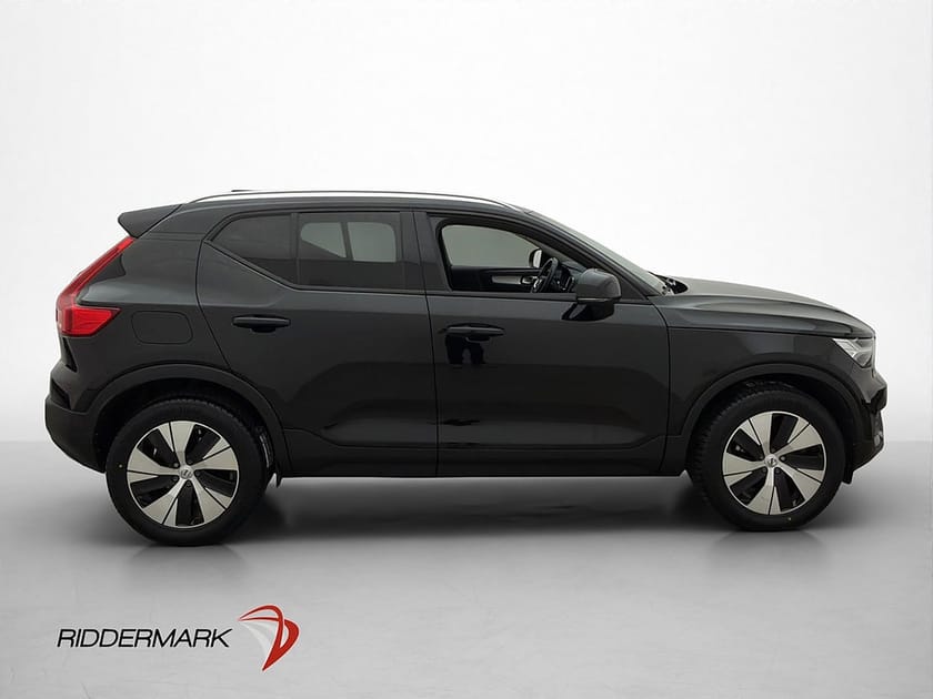 Bild 4 av Volvo XC40 D3 AWD 150hk Momentum Pro Värmare 1-Ägare