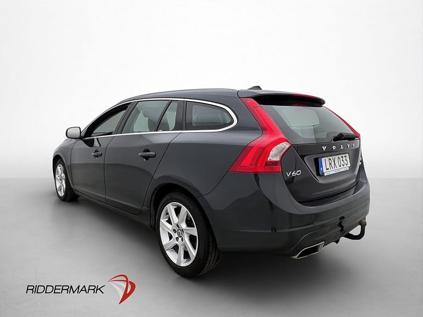 Bild 5 av Volvo V60 AWD 181hk Summum Värmare Dragkrok P-Sensorer VOC