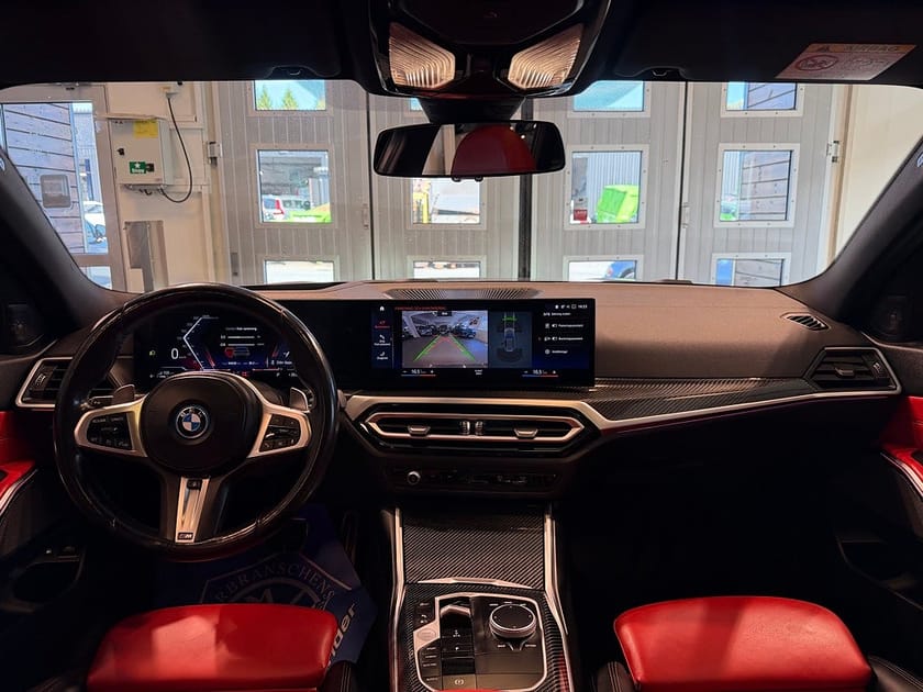 Bild 5 av BMW 330e xDrive Touring M Sport Pro HUD Pano Drag Kolfiber UNIK