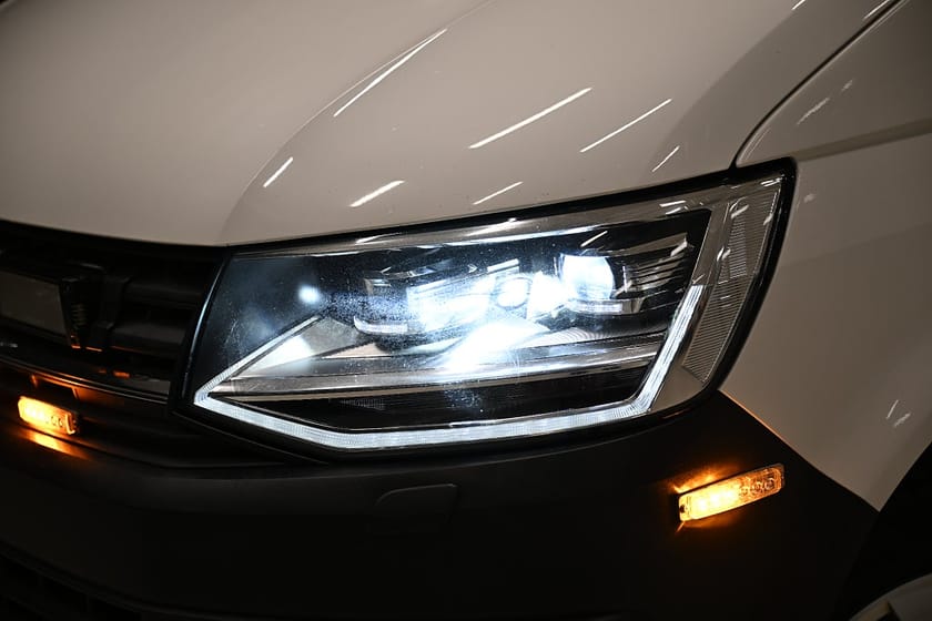 Bild 3 av Volkswagen Transporter 4Motion 150HK L2|Servicebil|Inredd|Dubbeldörr|LED|SeUtr