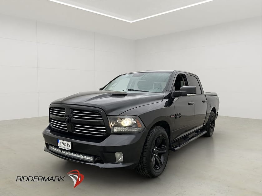 Bild 3 av RAM 1500 Crew Cab Dodge Sport 5.7 Dragkrok Luft Skinn Alpine Taklucka