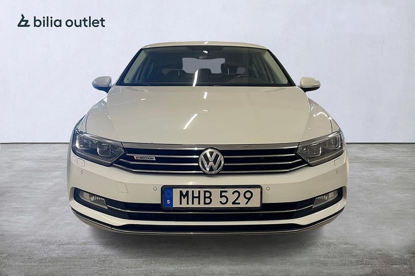 Bild 3 av Volkswagen Passat 2.0 TDI 4Motion GTS 240hk / Värmare/ B-Kamera/ Drag