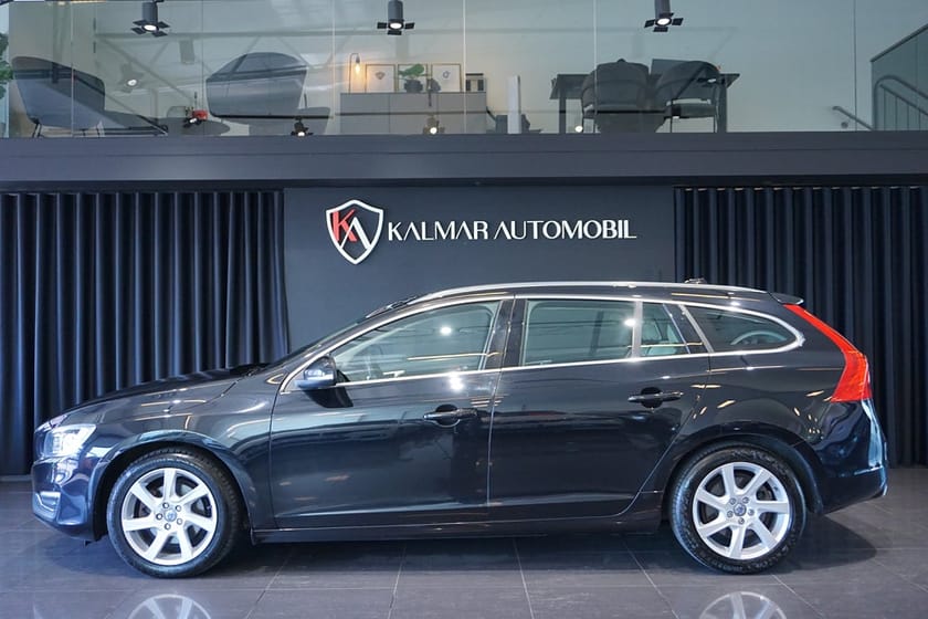 Bild 3 av Volvo V60 D4 Summum Business Edition 181hk Blis Navi Skinn
