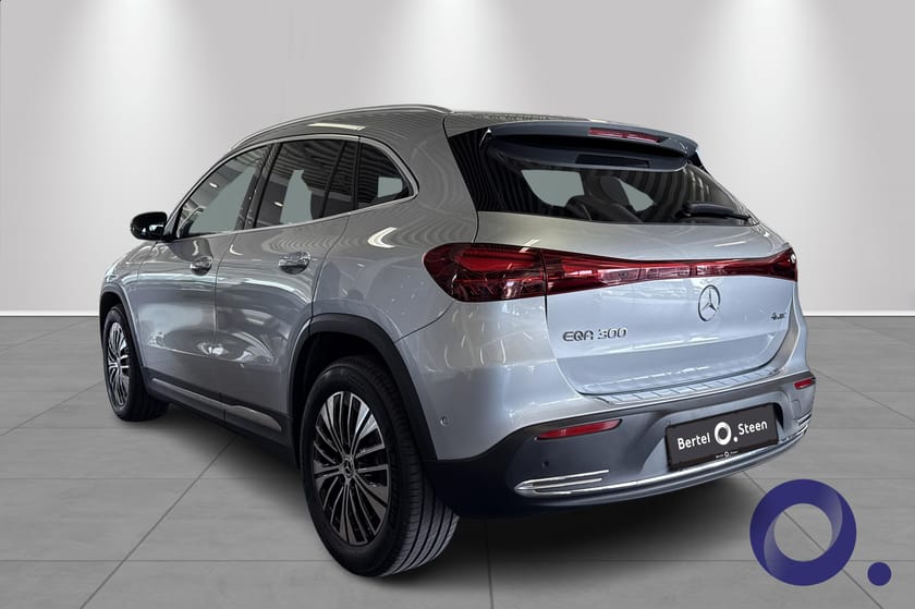 Bilde 3 av Mercedes-Benz EQA 300 4MATIC Rattvarme|Hengerfeste|Carplay|Distronic|Lav km