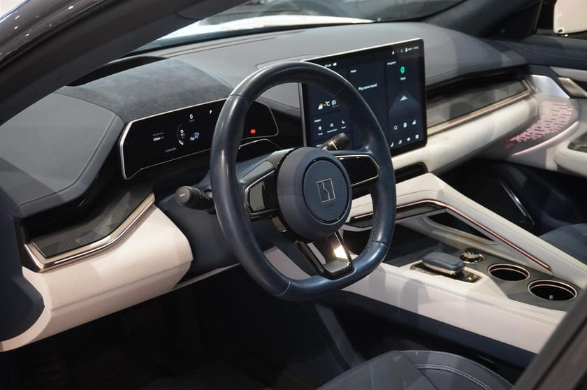 Bild 2 av Zeekr 001 Privilege 100kWh AWD Pano Navi HUD