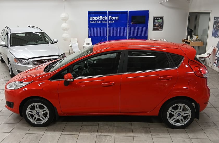 Bild 2 av Ford Fiesta Titanium 1,0 80hk Kamremsbytt/LågSkatt/S&Vhjul