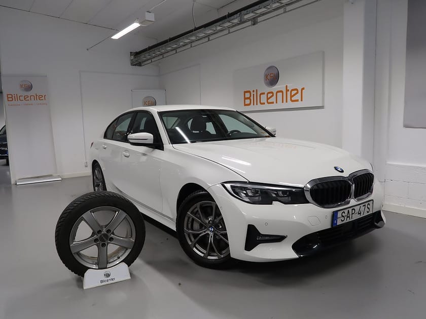 Bild 1 av BMW 330e Sedan Aut-V däck ingår-Drag-Navi-Carplay