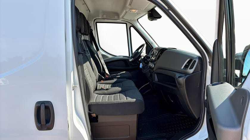 Bild 3 av Iveco Daily 35-140 Van 12 m²  | Låg skatt!