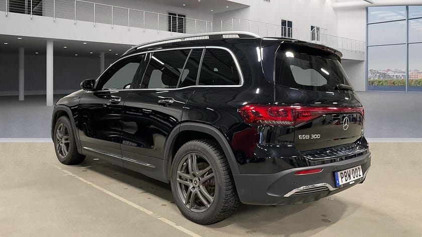 Bild 5 av Mercedes-Benz EQB 300 4MATIC 300 AMG Line | Panorama | Backkamera | 7-sits|
