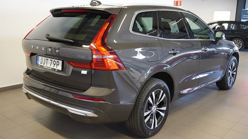 Bild 3 av Volvo XC60 Recharge T6 AWD/Core Edition/BACKKAMERA/PANO/DRAG