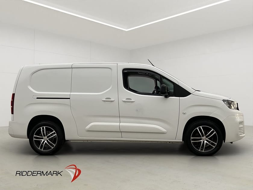 Bild 2 av Peugeot Partner Utökad Last L2 1.5HDi Värmare Dragkrok B-Kamera CARPLAY