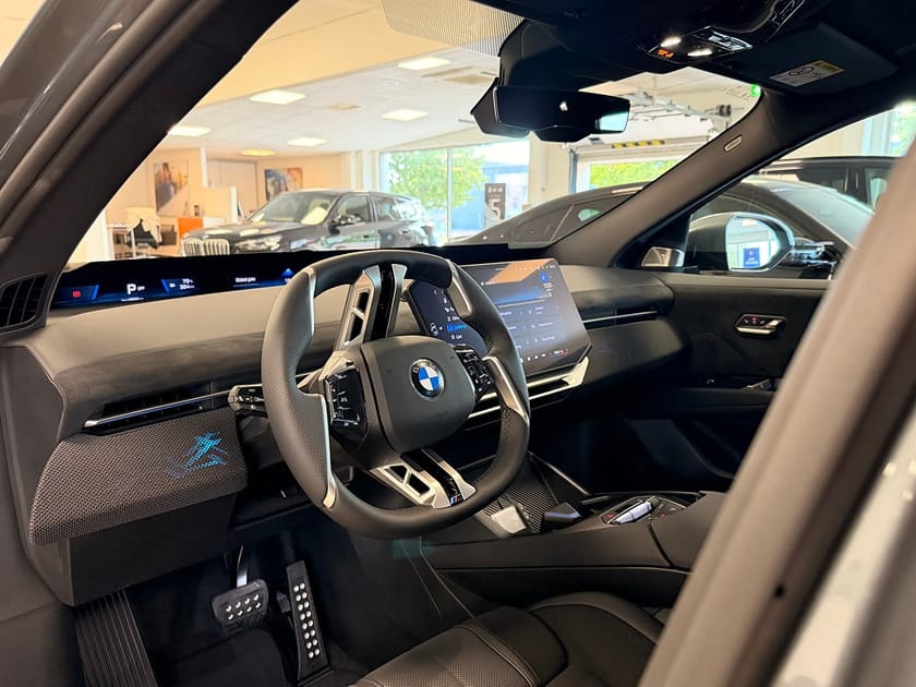 Bild 3 av BMW iX3 50 xDrive Supercharged M-sportpaket Head-Up Display H/K