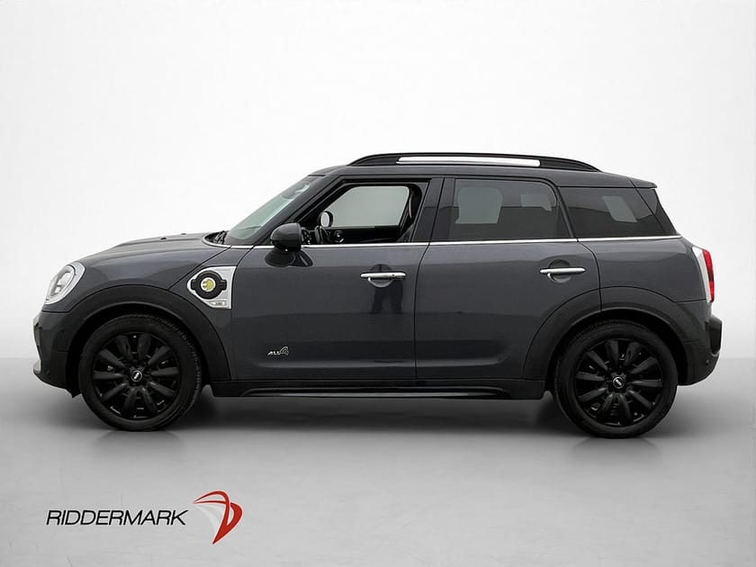 Bild 4 av MINI Countryman Cooper SE ALL4 Chili Pano Skinn H/K Navi Kamera