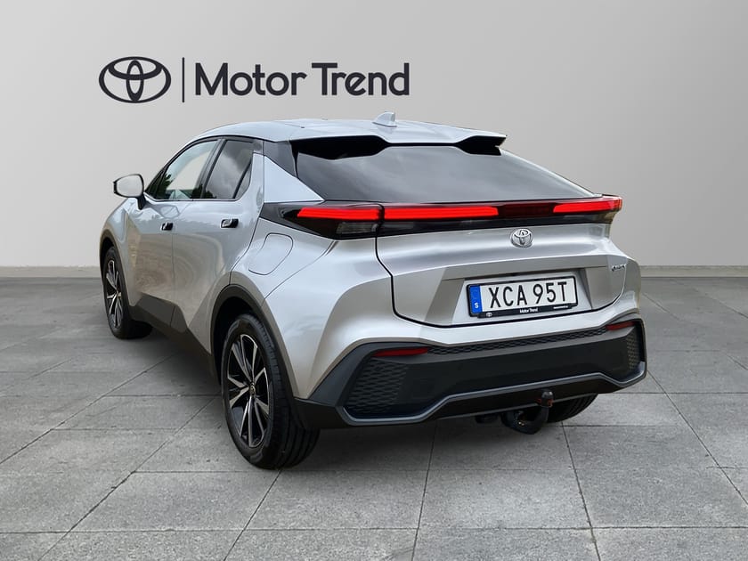 Bild 3 av Toyota C-HR PHEV 2,0 LADDHYBRID FWD STYLE TEKNIKPAKET DRAG