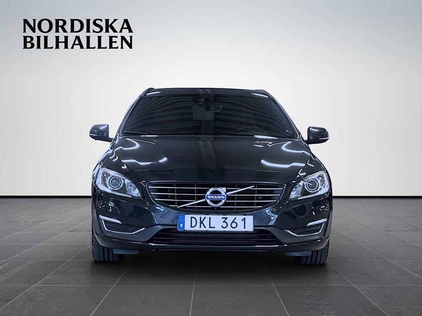 Bild 2 av Volvo V60 D4 AWD Geartronic Momentum Business Edition Drag Harman