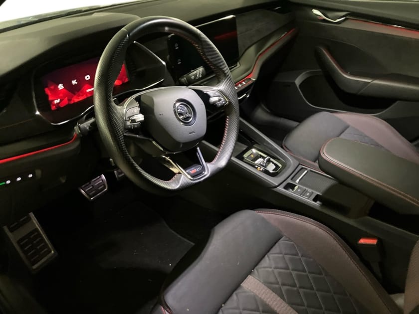 Bild 4 av Škoda Octavia Kombi RS iV COMBI 1,4 TSI 245 HK