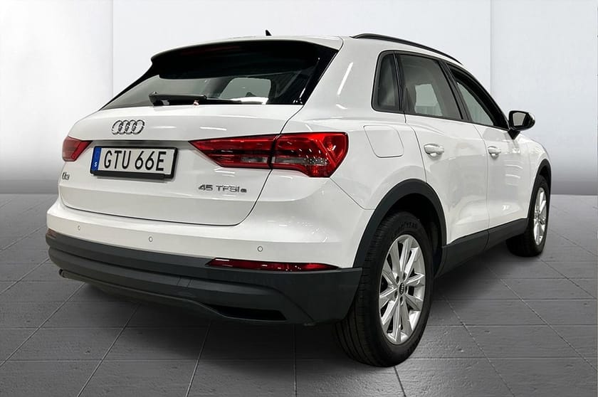 Bild 4 av Audi Q3 45 TFSI e Proline Cockpit Connect P-Sens MOMS 245hk