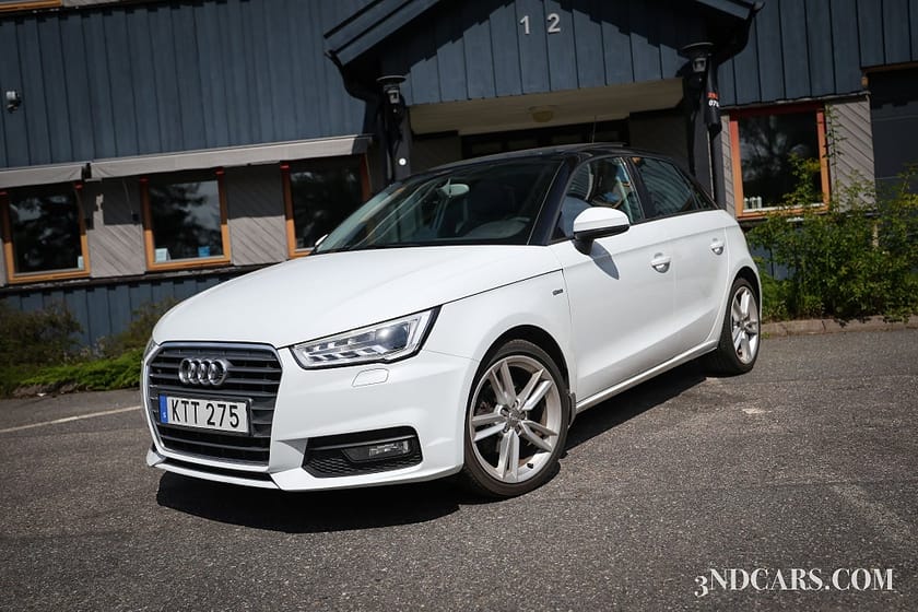 Bild 1 av Audi A1 Sportback 1.6 TDI Sport Edition S-Line Glastaklucka