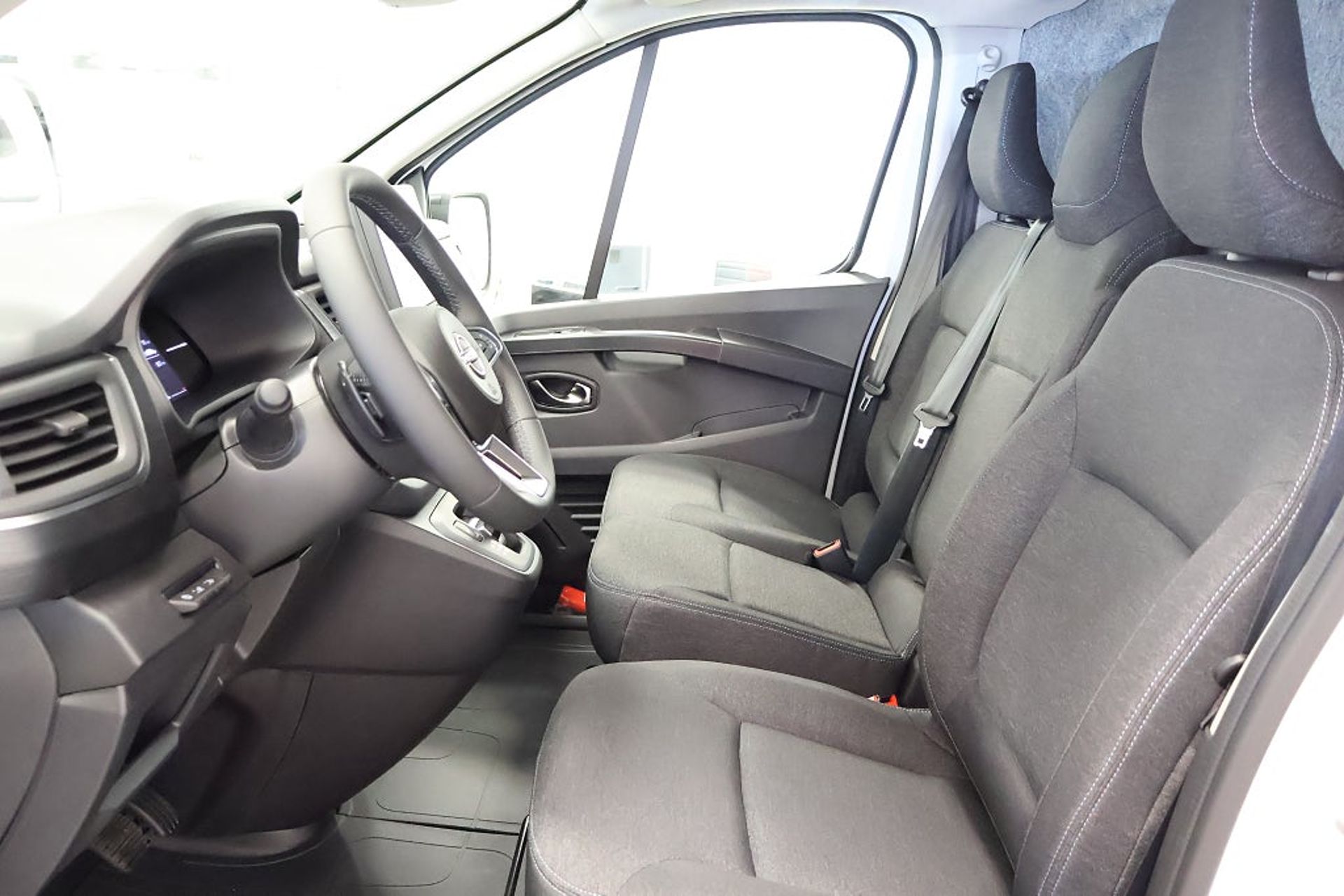 Nissan Primastar 2026, bild 7/14