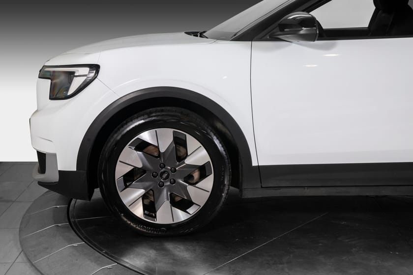 Bilde 5 av Ford Explorer EV Extended Range AWD