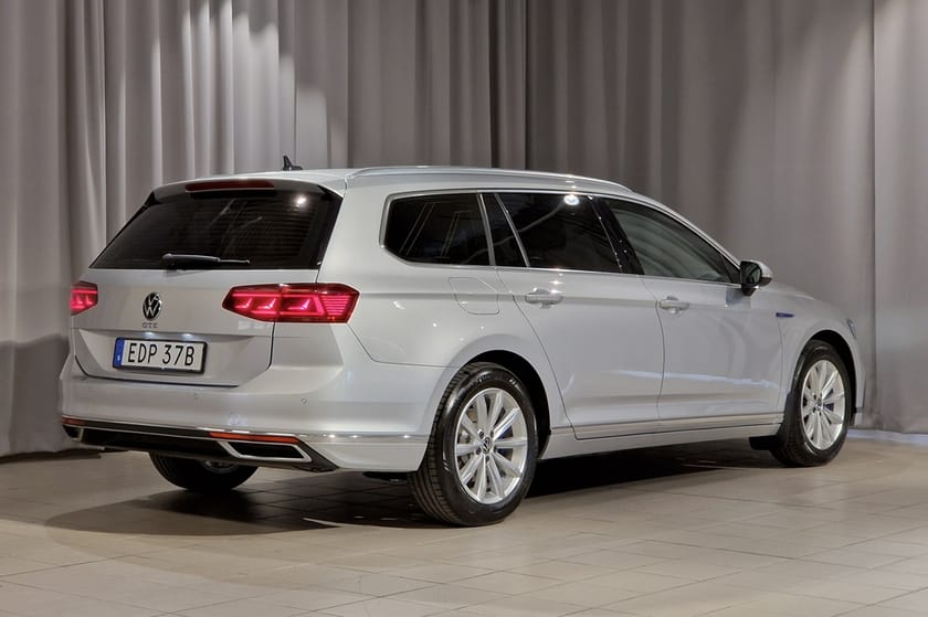 Bild 4 av Volkswagen Passat Sportscombi GTE | 1.4 TSI e-Hybrid | Parkeringsvärmare