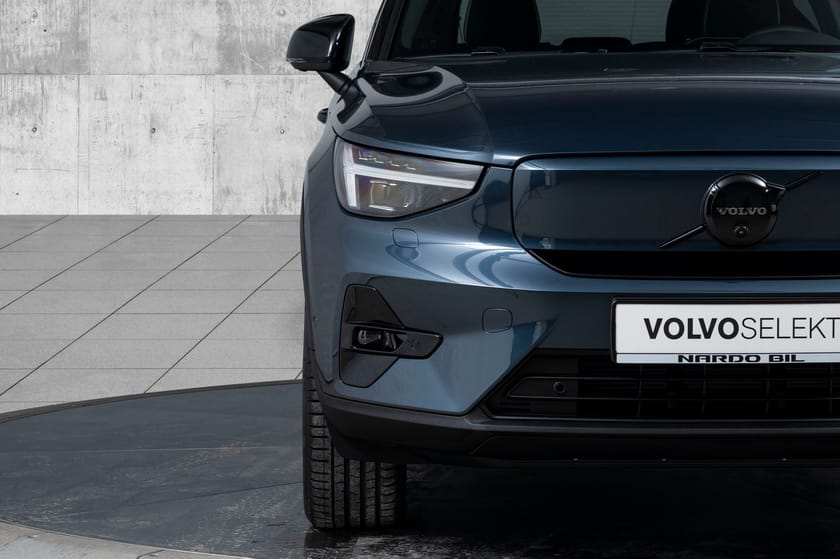 Bilde 4 av Volvo EX40 Twin Motor Ultra | Krok | Black Edt | Pixel | H&K | 360 | Soltak