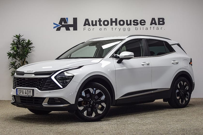 Bild 1 av Kia Sportage PHEV 4WD Advance H/K 360 Drag Navi CarPlay Elstolar