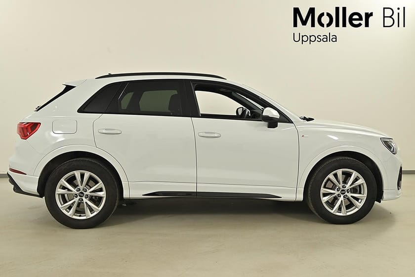 Bild 3 av Audi Q3 40 TDI quattro tdi, Quattro,S-line,Värmare,Kamera,Drag