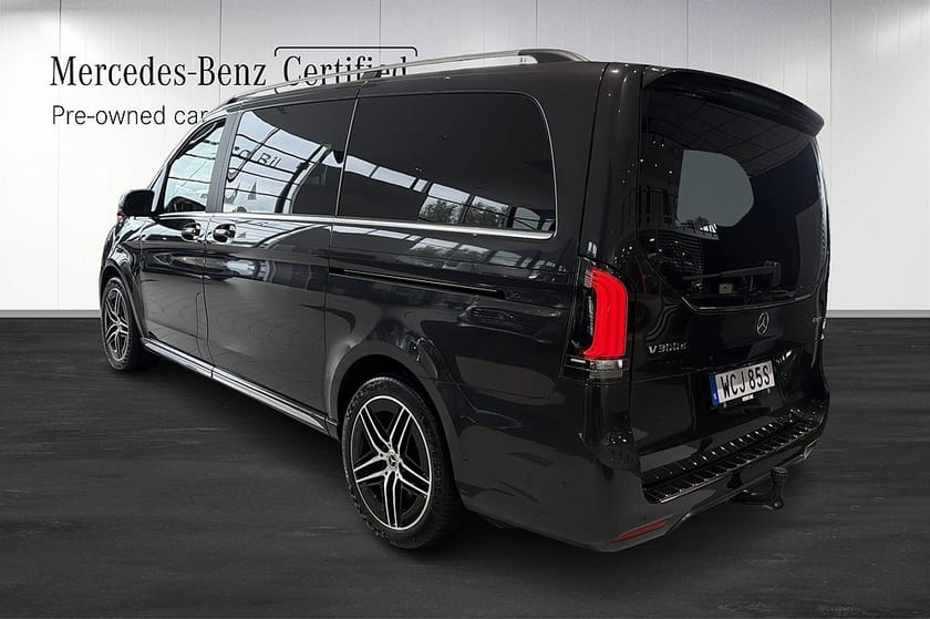 Bild 4 av Mercedes-Benz V 300d 4MATIC 3.2t 300 4-Matic AMG 4-sits Dragkrok Värmare Distronic
