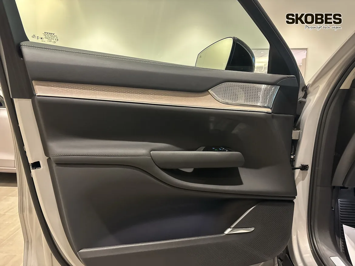 Volvo EX90