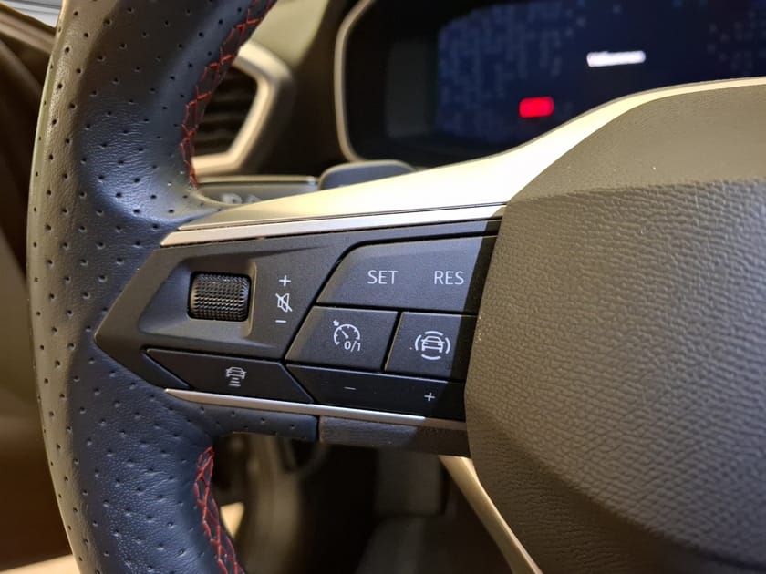 Bild 5 av SEAT León Sportstourer e-Hybrid / Drag / FR pluspaket / Vision plus /