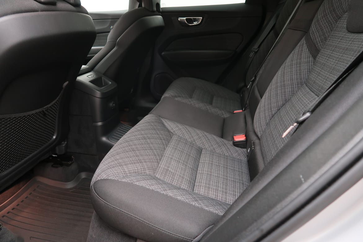Volvo XC60 2023 - miniatyr 5
