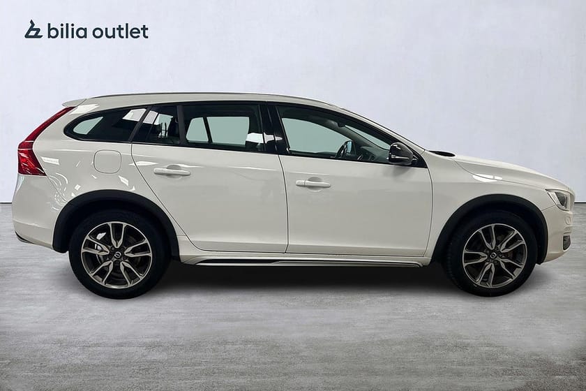 Bild 5 av Volvo V60 Cross Country D3 Business Advanced Summum Dragkrok Elstol Skinn