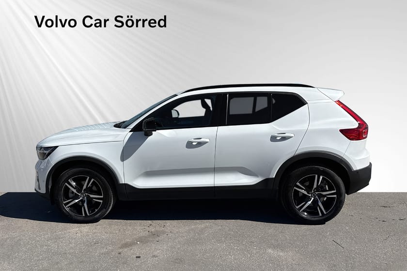 Bild 3 av Volvo XC40 B3 FWD Bensin Plus Dark, 360 Kamera