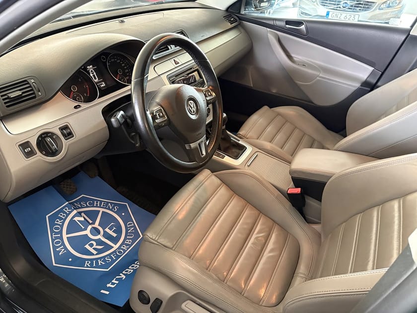 Bild 5 av Volkswagen Passat Variant 1.8 TSI Sportline Drag/Skinn/Euro 5