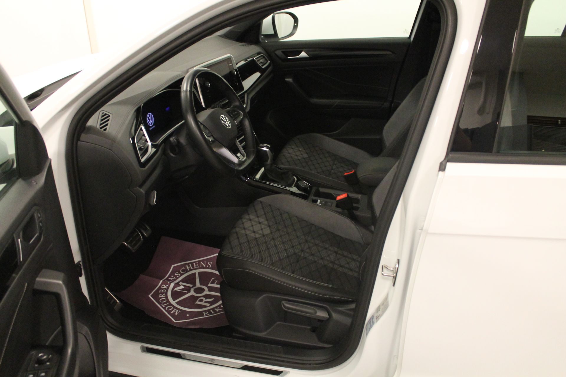 Volkswagen T-Roc 2024, kuva 7/9