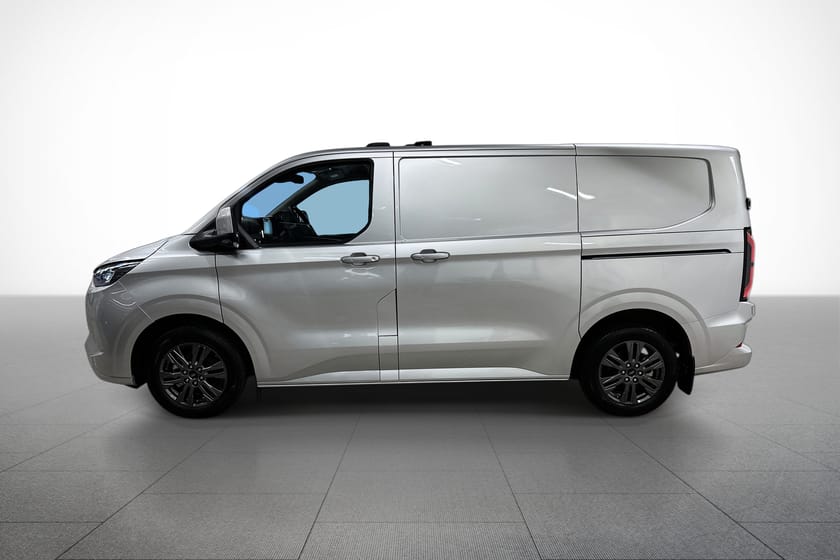 Bilde 3 av Ford E-Transit Custom 320 Limited/3-Seter/Hengerfeste/ACC/360 Kamera++