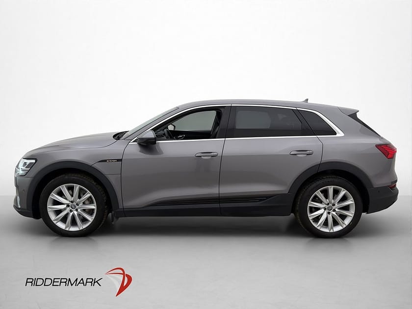Bild 5 av Audi e-tron 55 quattro Drag 360° Skinn Cockpit Navi Adaptiv
