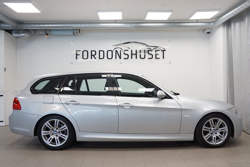 Bild 4 av BMW 325i Touring 218HK COMFORT M-SPORT | 2 ÄGARE | LÅGA MIL