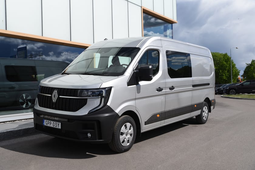 Bild 1 av Renault Master Skåp Nordic Li 170 L3H2 FWD A Dubbelhytt SN Bygge