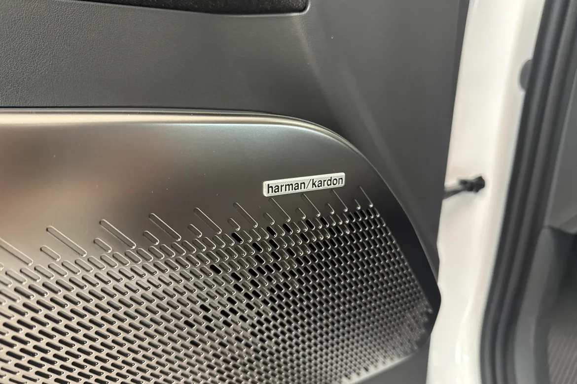 picture of a car