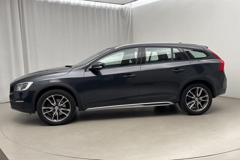 Bild 2 av Volvo V60 Cross Country D4 AWD (190hk) Classic Pro