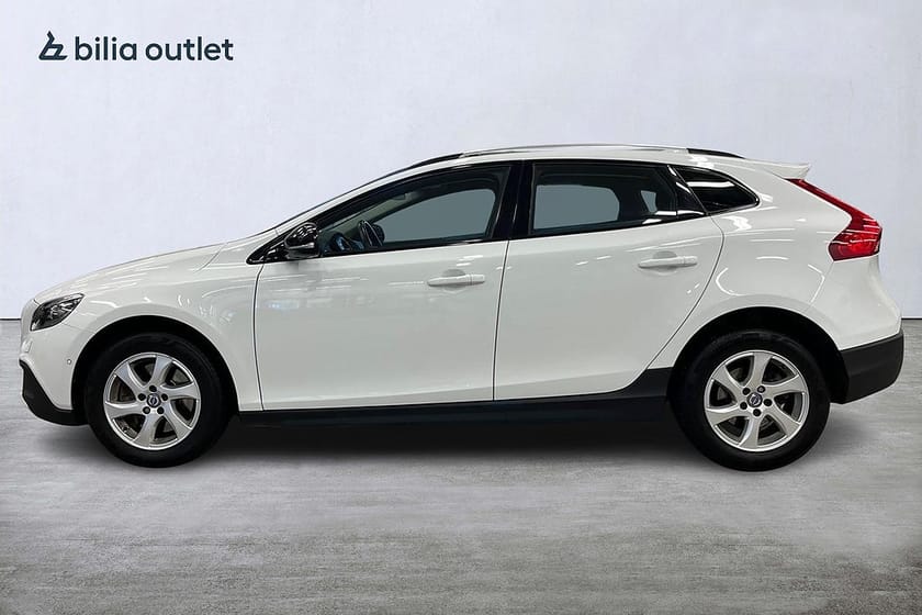 Bild 3 av Volvo V40 Cross Country D3 Momentum 150hk / Navi Sensorer Pano Kamrem Bytt