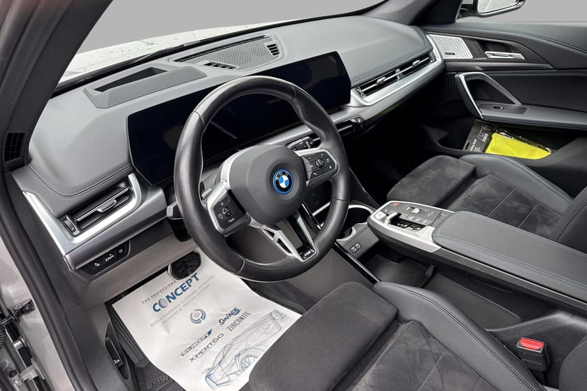 Bilde 5 av BMW iX1 xDrive30 M-Sport,HUD,H.feste,Kamera,Pano,Fully Charged,S+V